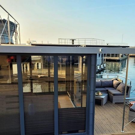 Hausboot Inkl Motorboot, Ostsee Heiligenhafen Exterior photo
