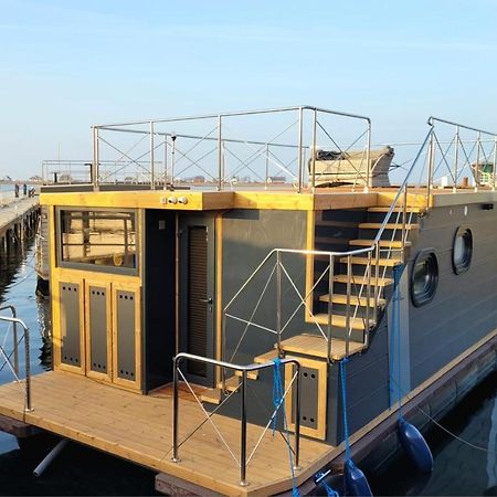 Hausboot Inkl Motorboot, Ostsee Heiligenhafen Exterior photo