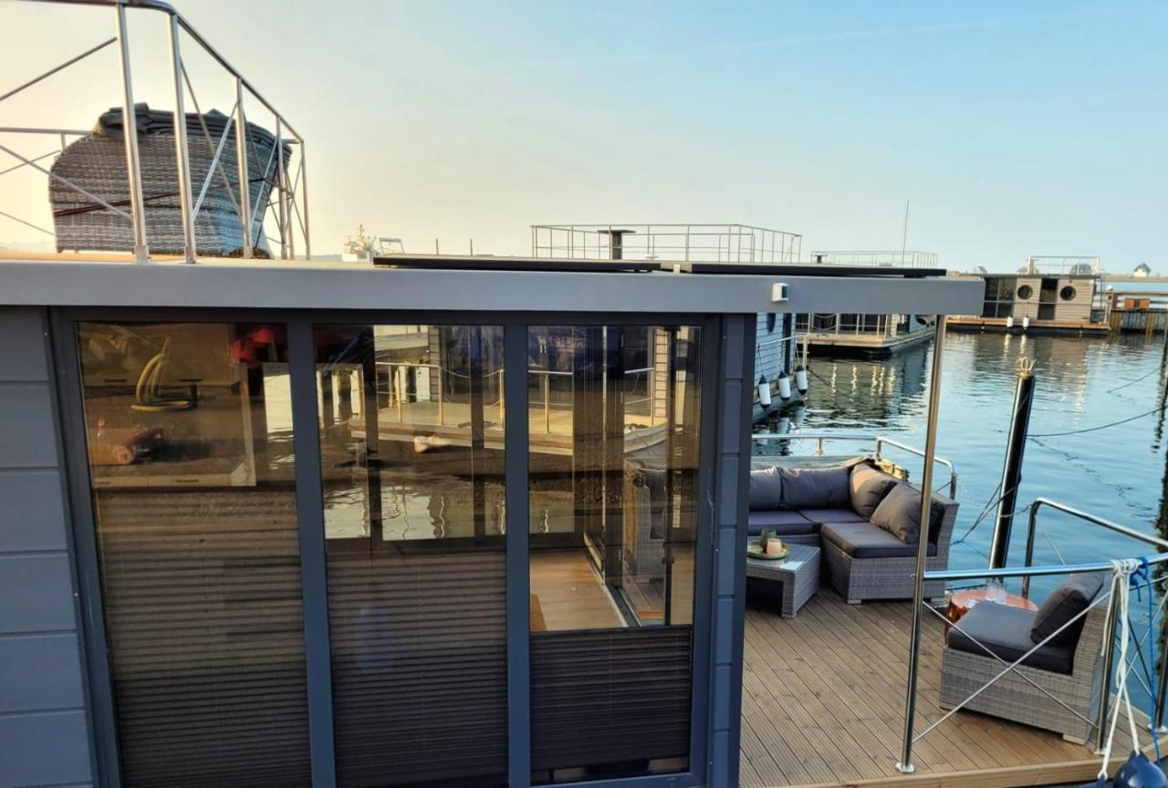 Hausboot Inkl Motorboot, Ostsee Heiligenhafen Exterior photo