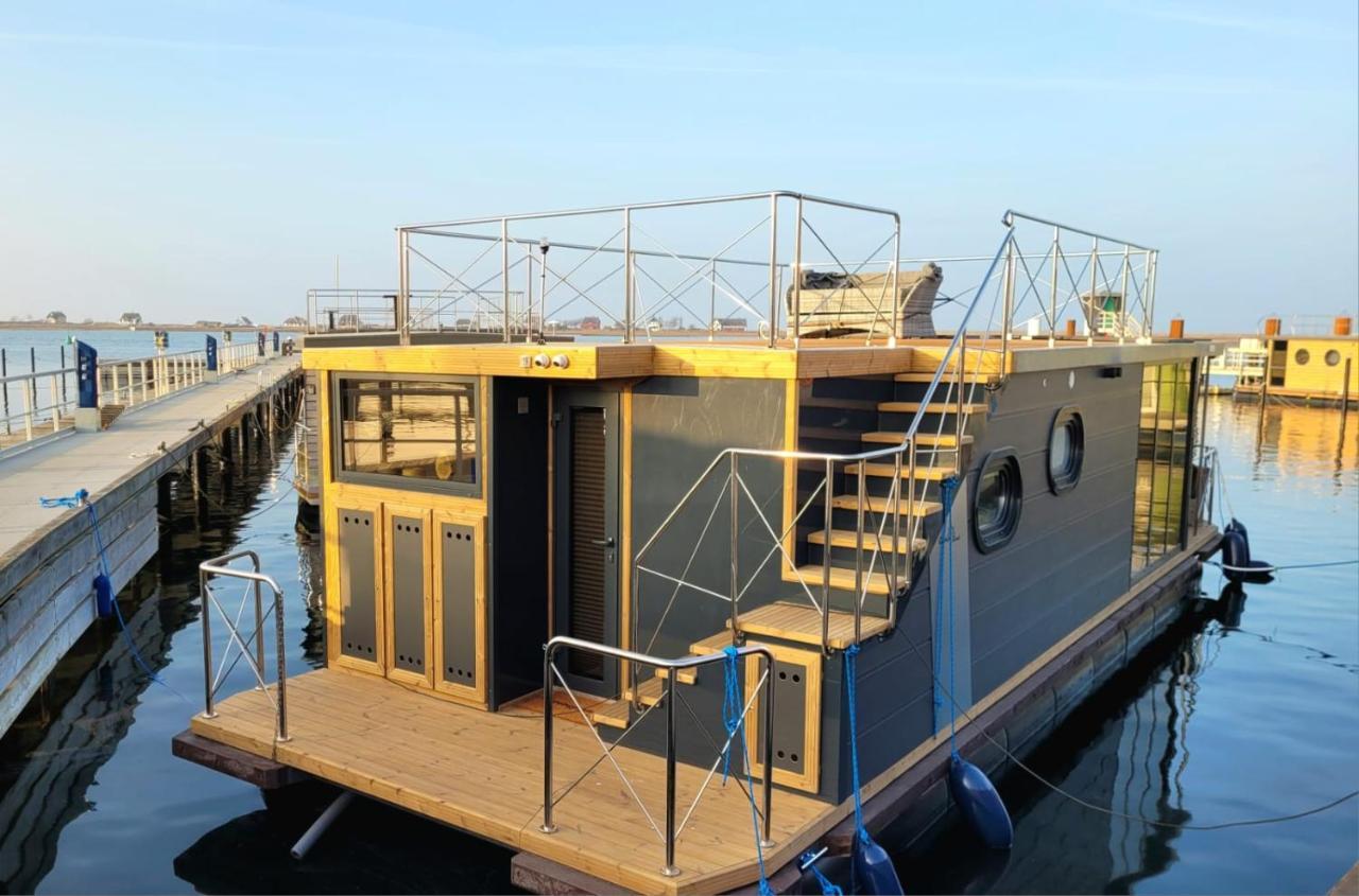 Hausboot Inkl Motorboot, Ostsee Heiligenhafen Exterior photo
